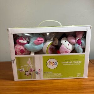 NIB Circo Woods 'n Wonder Musical Mobile Baby‎ Nursery Girl Brahms' Lullaby